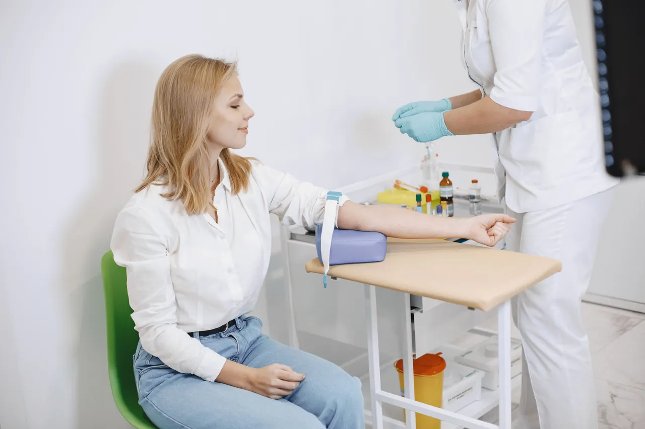الفحص الطبي لتأشيرة الإقامة في دولة الإمارات: دليل خطوة بخطوة