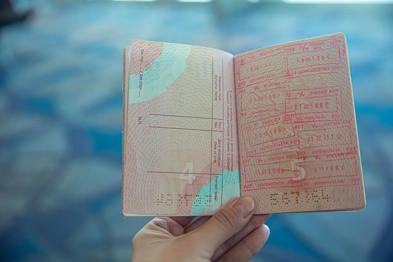 إلغاء تأشيرة الإمارات: الاستعلام عن الحالة وفترات السماح